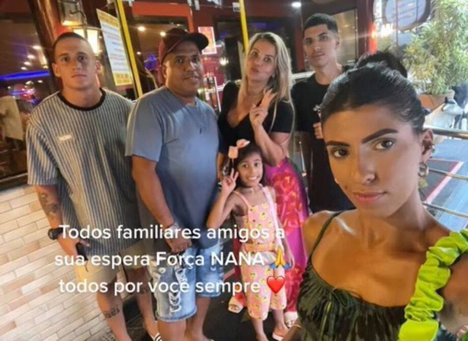 Apesar das suspeitas, Cíntia postava vídeos com o marido e os dois enteados com declarações de amor