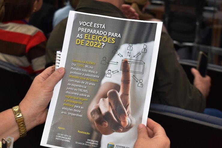 A palestra aconteceu no Plenário Júlio Maia