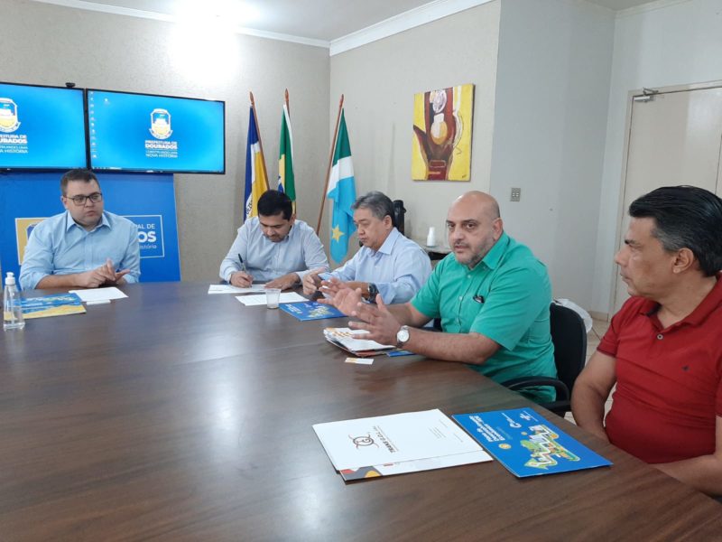 A reunião aconteceu no último sábado (28)