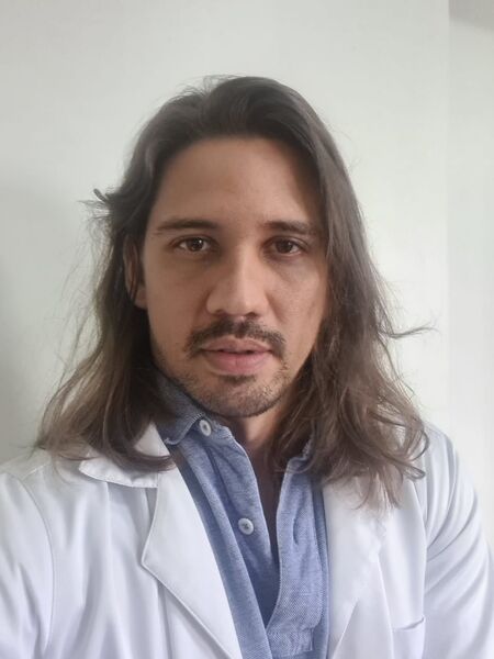 Álvaro Paulo Souza, docente da Estácio e mestre em Ciências Biológicas
