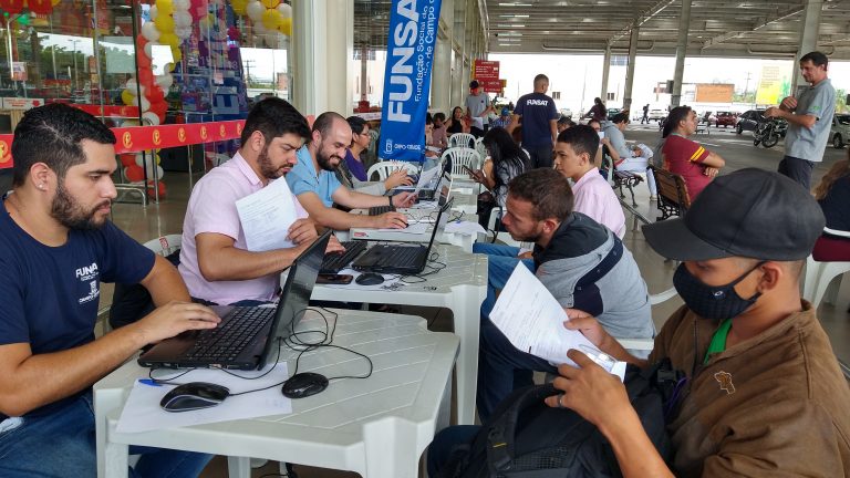 Ao todo 114 pessoas compareceram, sendo 75 aprovados na primeira etapa do processo seletivo.