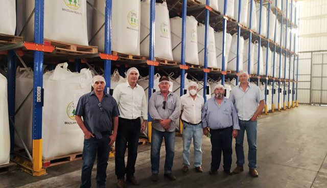 A Semagro (Secretaria de Meio Ambiente, Desenvolvimento Econômico, Produção e Agricultura Familiar) acompanha o processo de instalação de uma indústria da Cooperativa Casul no município de Bataguassu