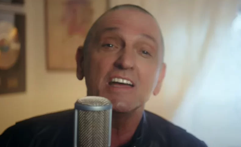 Miklos é um cara das canções e a melhor voz dos egressos dos Titãs