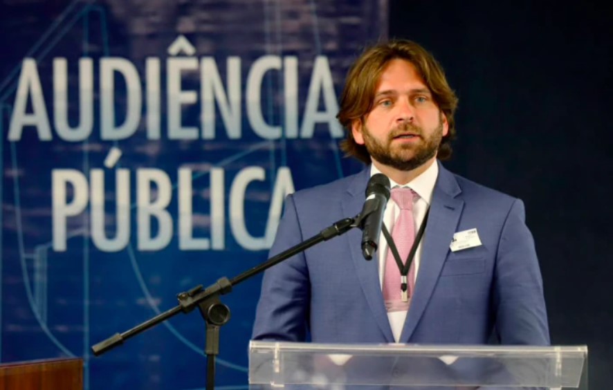 Vicente Santini é próximo dos filhos do presidente Jair Bolsonaro.