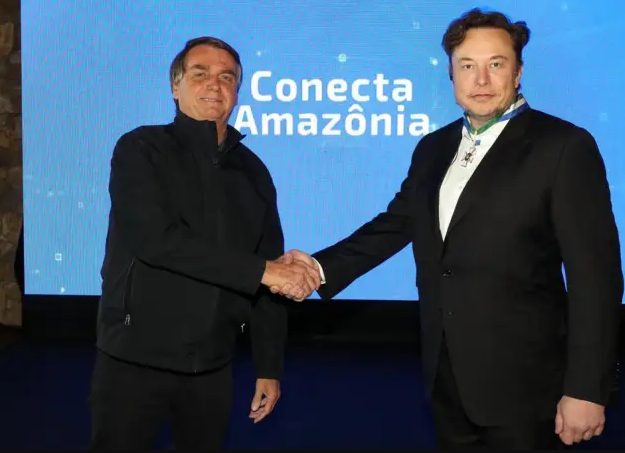 Além de Bolsonaro, Musk esteve com o ministro das Comunicações, Fábio Faria, e com o ministro da Casa Civil, Ciro Nogueira