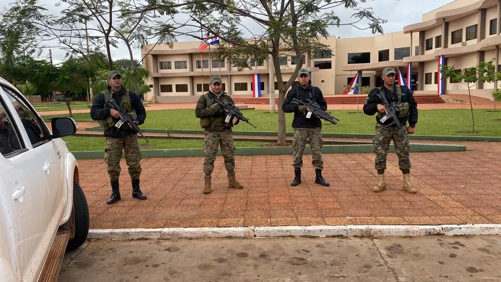 Prefeitura de Pedro Juan amanhece fechada e com reforço na segurança