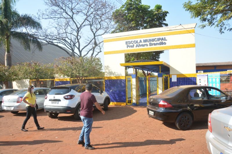 Licitação em escolas