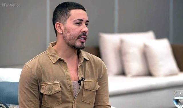 O influenciador Carlinhos Maia comentou sobre o roubo que sofreu em entrevista ao 'Fantástico', na TV Globo