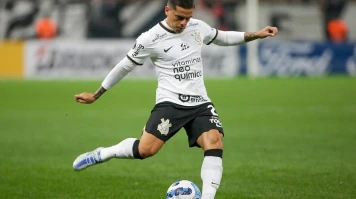 Fagner deve reforçar Corinthians