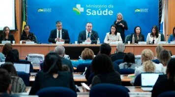Ministério da Saúde discute cartilha que diz que 'todo aborto é um crime'
