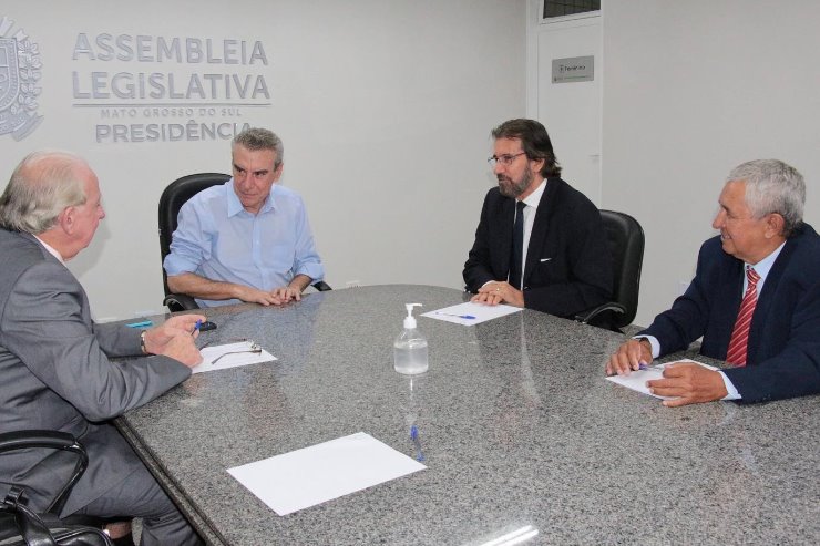 Os visitantes vieram apresentar e defender o Conselho Federal dos Técnicos Agrícolas