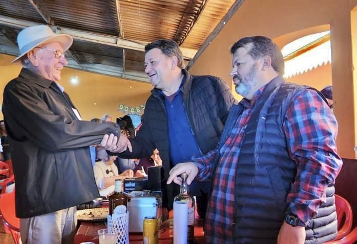 Carlos Bernardo esteve na Colônia dos Italianos