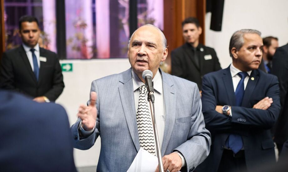 Deputado estadual Londres Machado em sua 12ª legislatura na Assembleia Legislativa