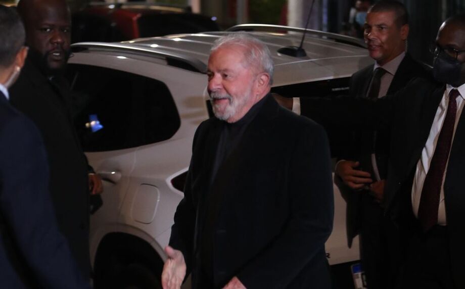 Ex-presidente Lula em jantar na noite de ontem