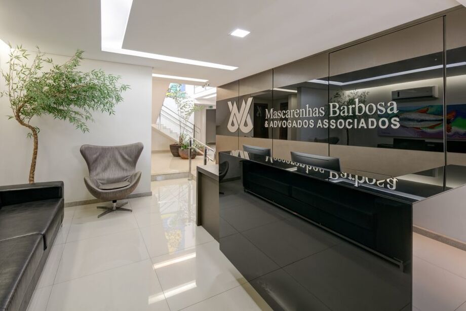 O escritório Mascarenhas Barbosa está oferecendo as vagas