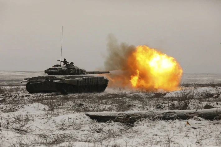 Analistas atribuem o sucesso à resposta rápida do ocidente em enviar ajuda militar para Kiev, além de impor duras sanções à Rússia que custou o investimento em aparatos de guerra