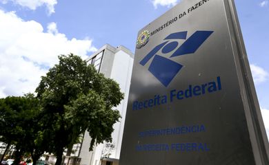 Receita alerta para golpes envolvendo a regularização de CPF