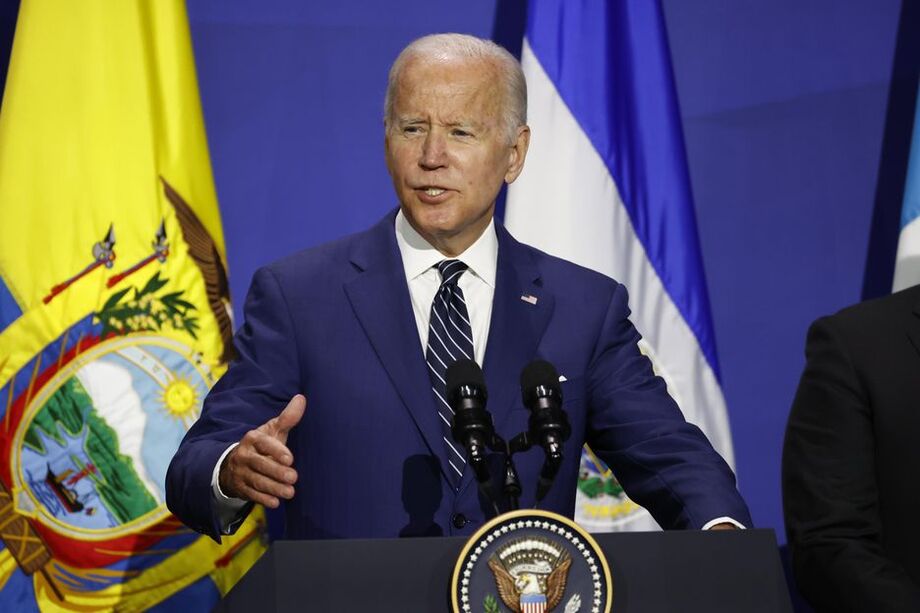 Biden discursa na Cúpula das Américas: improviso do encontro foi alvo de críticas em Los Angeles.