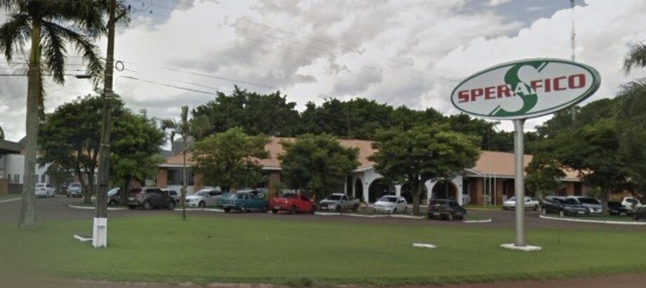 O Grupo Sperafico Agro possui 418 colaboradores efetivos e apontou ter um passivo de R$ 1.076.208.843,36 , fora as dívidas tributárias