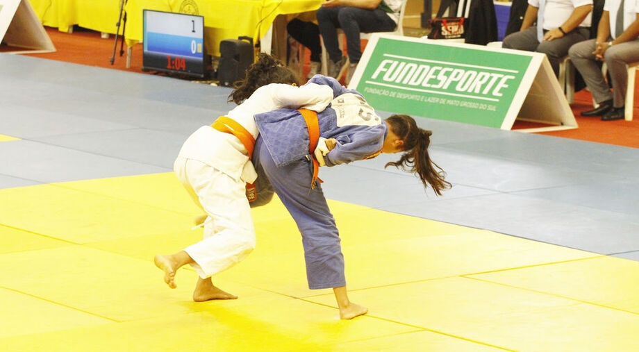 O maior evento estadual esportivo-escolar é organizado pelo Governo do Estado, por intermédio da Fundação de Desporto e Lazer de Mato Grosso do Sul (Fundesporte)