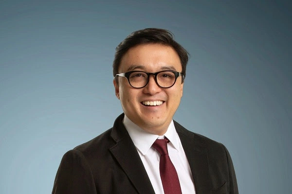 O jornalista Fernando Nakagawa.