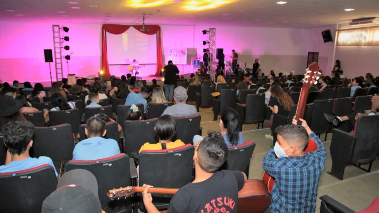 A mesa julgadora foi composta pelos músicos Adriano Souza Ramos, Antônio Marcos Ramires, Josias Xavier, Élcio Pereira e Isaac Pereira