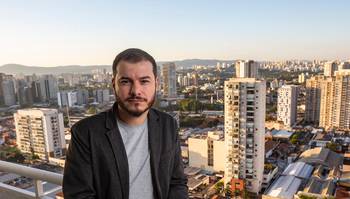 O PSOL simboliza a última trincheira da esquerda na coligação de Lula - esta é a primeira eleição em que o partido apoia o ex-presidente. Segundo Medeiros, Lula pode e deve fazer um governo de esquerda