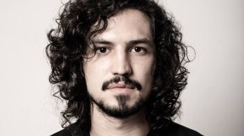 O ator, Gabriel Leone