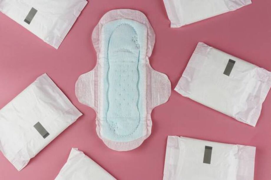 Estudo mostrou que vacinação pode afetar menstruação feminina
