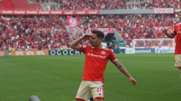 Na reestreia de Cuca, Atlético-MG decepciona e perde para o Inter no Brasileirão