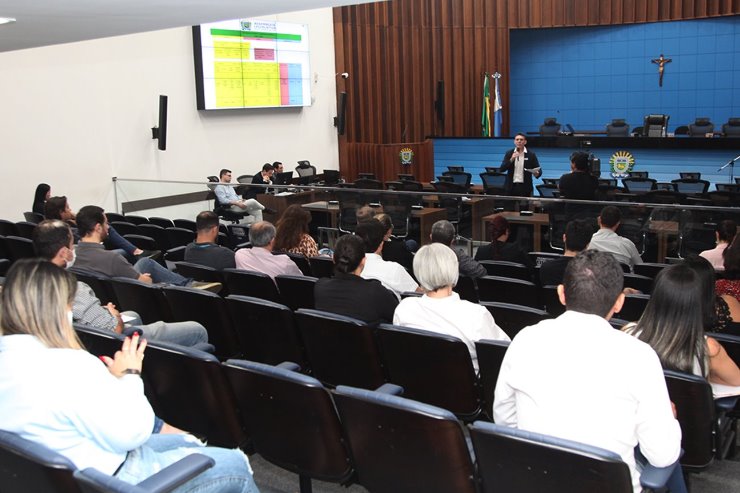 Para explicar qual a função do Sistema Gestor de Processo Legislativo, Fábio de Oliveira Camillo, secretário da SJL