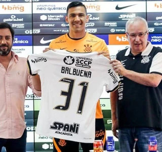 Durante a apresentação, o paraguaio de 30 anos disse que está bem fisicamente. Apesar disso, não é certo se o treinador Vítor Pereira irá utilizá-lo na partida
