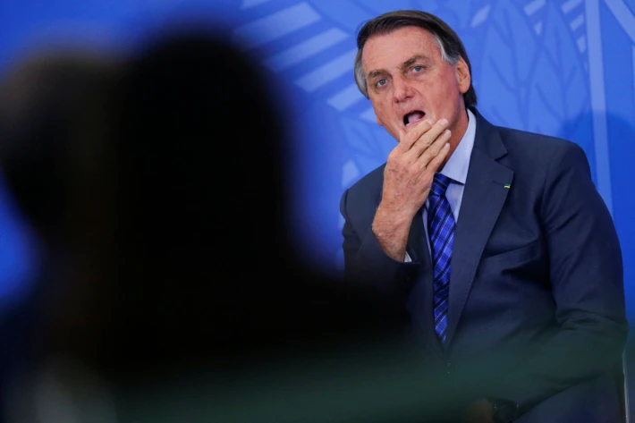 Tem gente aqui que desconfia da Mega Sena disse o presidente