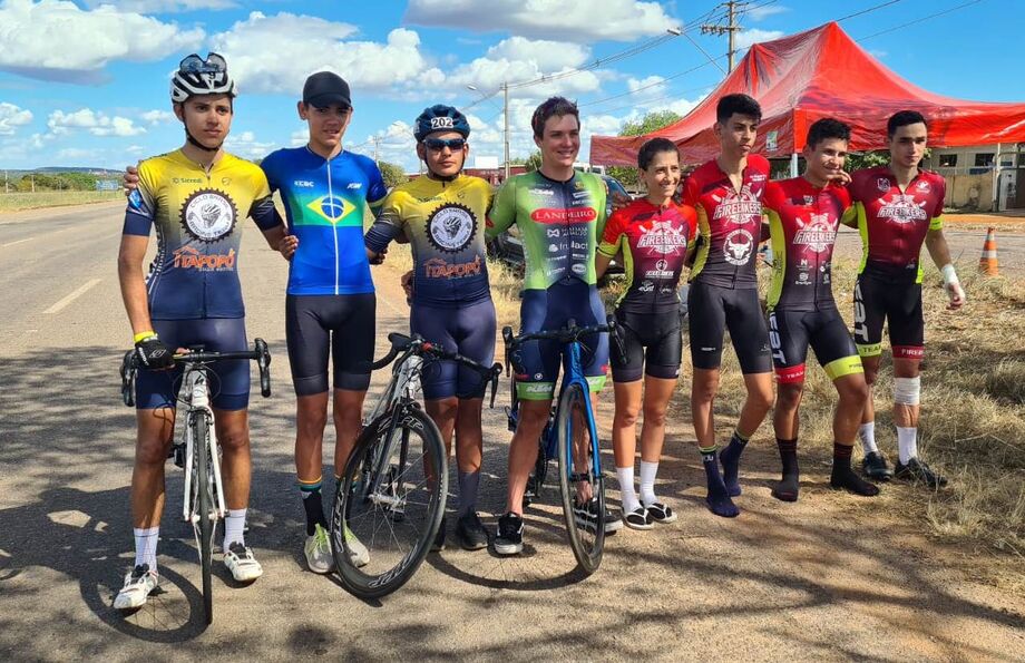 mais de 450 ciclistas encararam o desafio nas provas contrarrelógio e de resistência, divididos nas categorias infanto-juvenil, juvenil, júnior, elite e sub-23