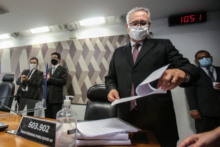 Renan Calheiros durante a CPI da Covid