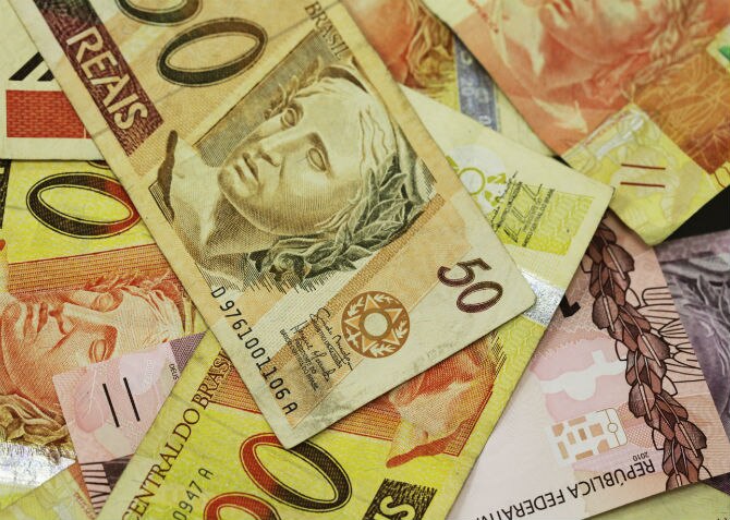 Pelo calendário oficial, os pagamentos terão início no dia 18 de agosto - embora o governo estivesse tentando adiantar a primeira parcela com o novo valor