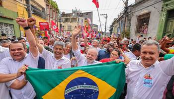 Lula: eleitor vai pegar dinheiro da PEC que eleva gastos e não votar em Bolsonaro