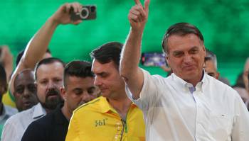 Filhos do presidente, Carlos e Eduardo faltam à convenção de Bolsonaro no Rio