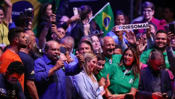 Temer é vaiado em convenção de Ibaneis; Arruda reforça apoio a Bolsonaro