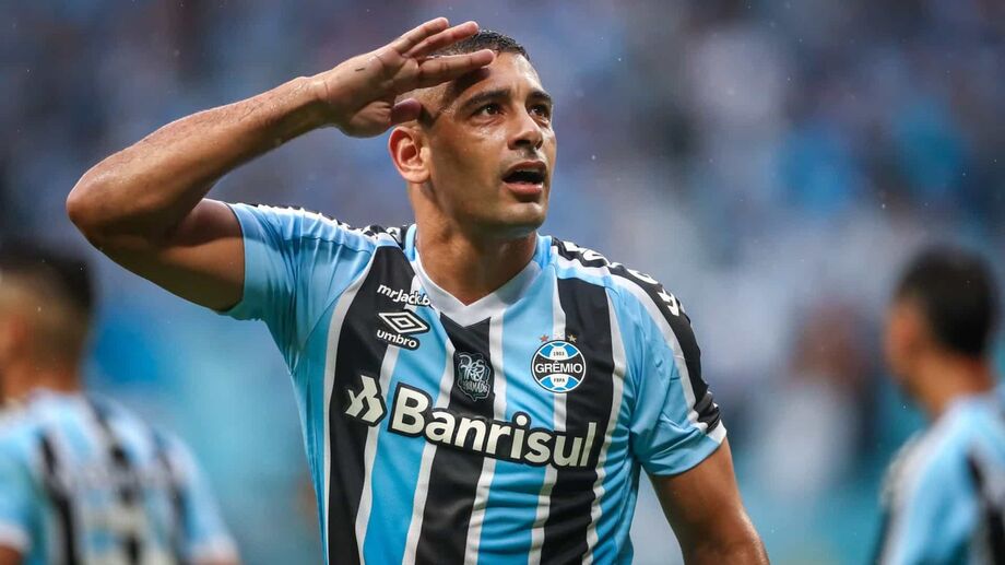 Foi o 14º jogo sem derrota do Grêmio, que agora é o segundo colocado, com 36 pontos