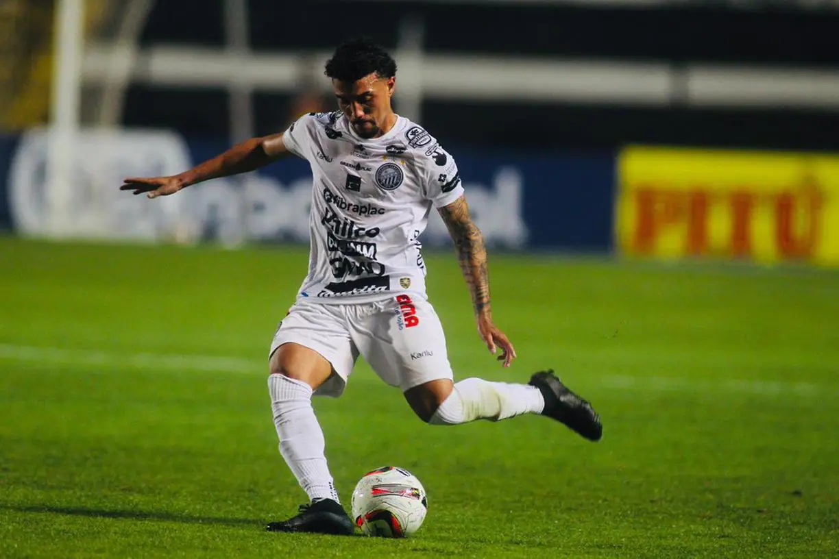 Com um ponto para cada, as duas equipes acabaram perdendo uma posição na tabela. O Operário-PR caiu para o 16º lugar, com 21 pontos, e vê a zona de rebaixamento cada vez mais perto
