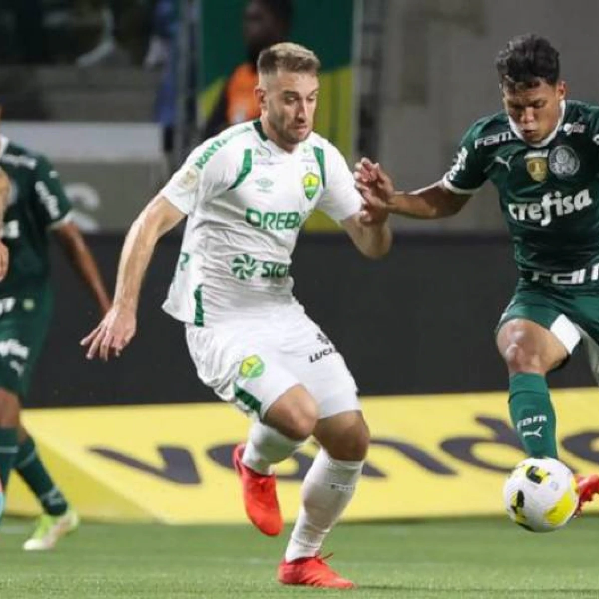 O time de Abel Ferreira se tornou o primeiro da Série A a balançar as redes 100 vezes no ano