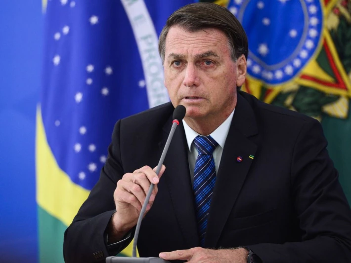 Para o presidente Jair Bolsonaro, a Petrobras pode mergulhar o Brasil num caos