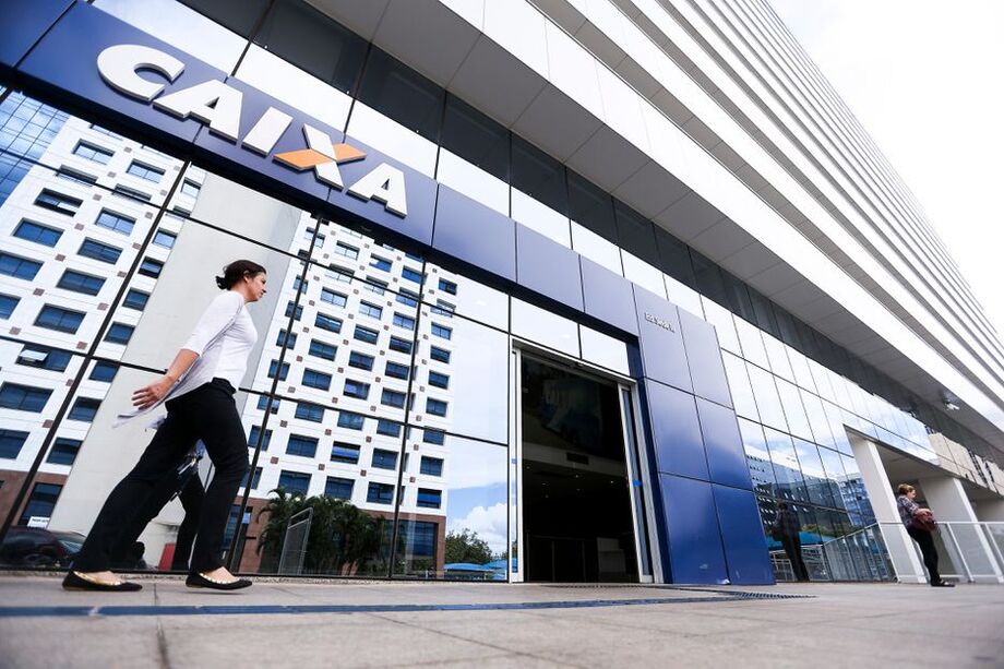 Caixa Econômica Federal; banco conclui hoje pagamento de julho do Auxílio Brasil