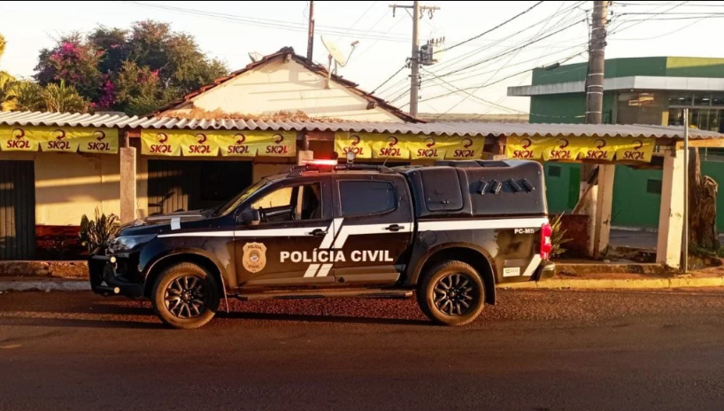 Além disso, o mesmo também é suspeito de manter relações sexuais com a menor