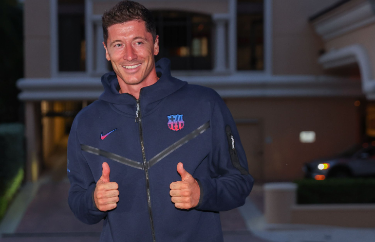 Barcelona oficializa chegada de Lewandowski