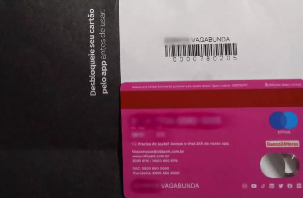 Cartão veio com a palavra vagabunda