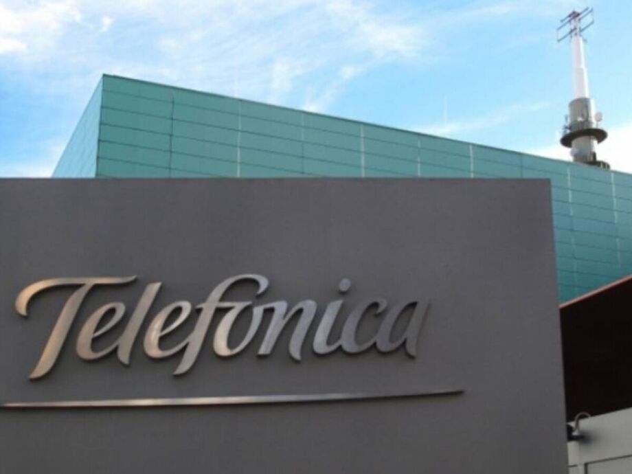 A queda no lucro reflete o aumento nas despesas financeiras da operadora, que tomou empréstimos para comprar as licenças do 5G
