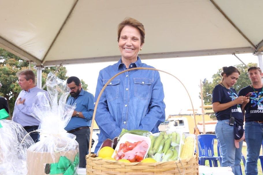 A ex-ministra Tereza Cristina, presente na 1ª Feira Cultural da Agricultura Familiar em Rio Brilhante/MS