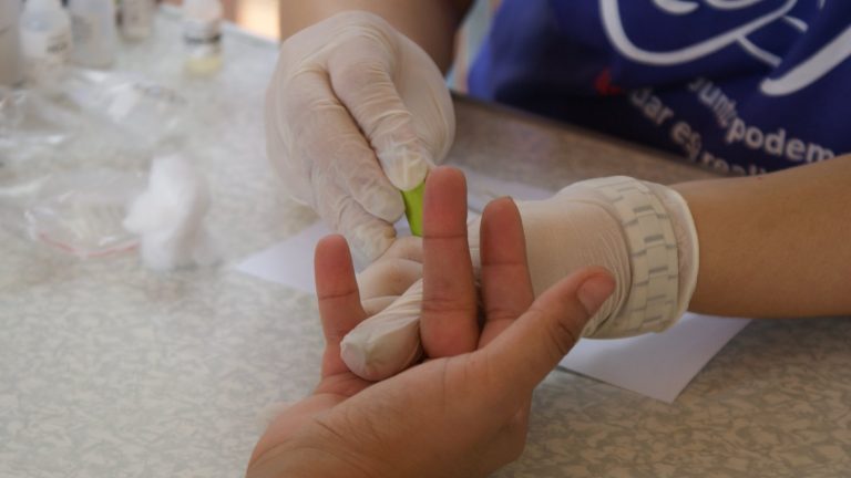 Ações de orientação, testagem e vacinação contra hepatites virais serão intensificadas durante todo o mês